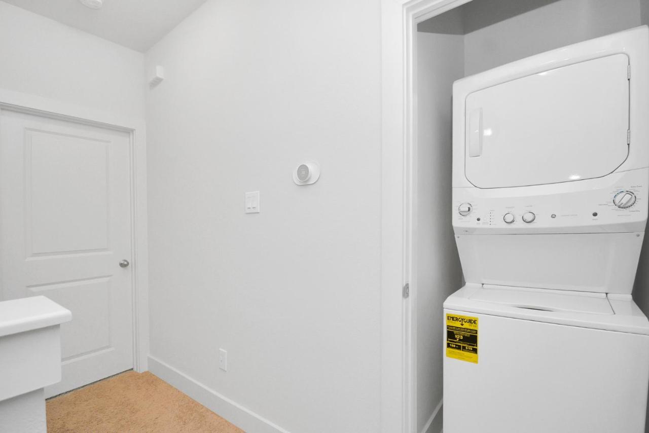 Emerald Palace - New, Modern 3Br Townhome Close To Downtown, Nrg, Med Ctr Houston Bagian luar foto