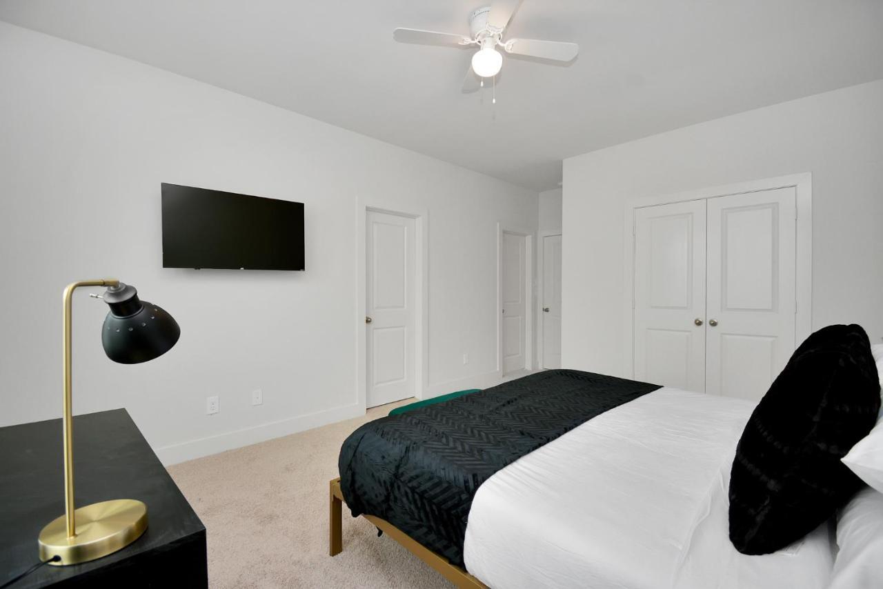 Emerald Palace - New, Modern 3Br Townhome Close To Downtown, Nrg, Med Ctr Houston Bagian luar foto
