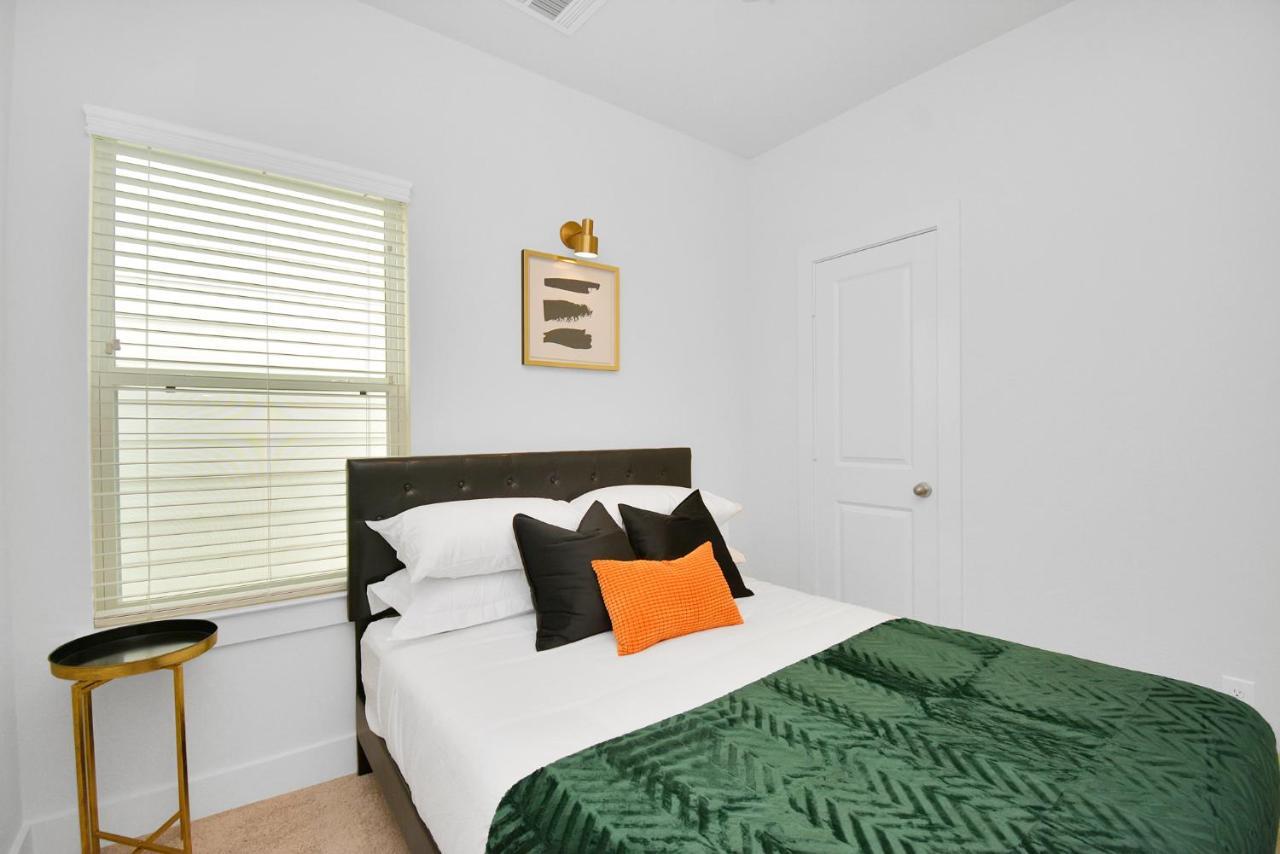 Emerald Palace - New, Modern 3Br Townhome Close To Downtown, Nrg, Med Ctr Houston Bagian luar foto