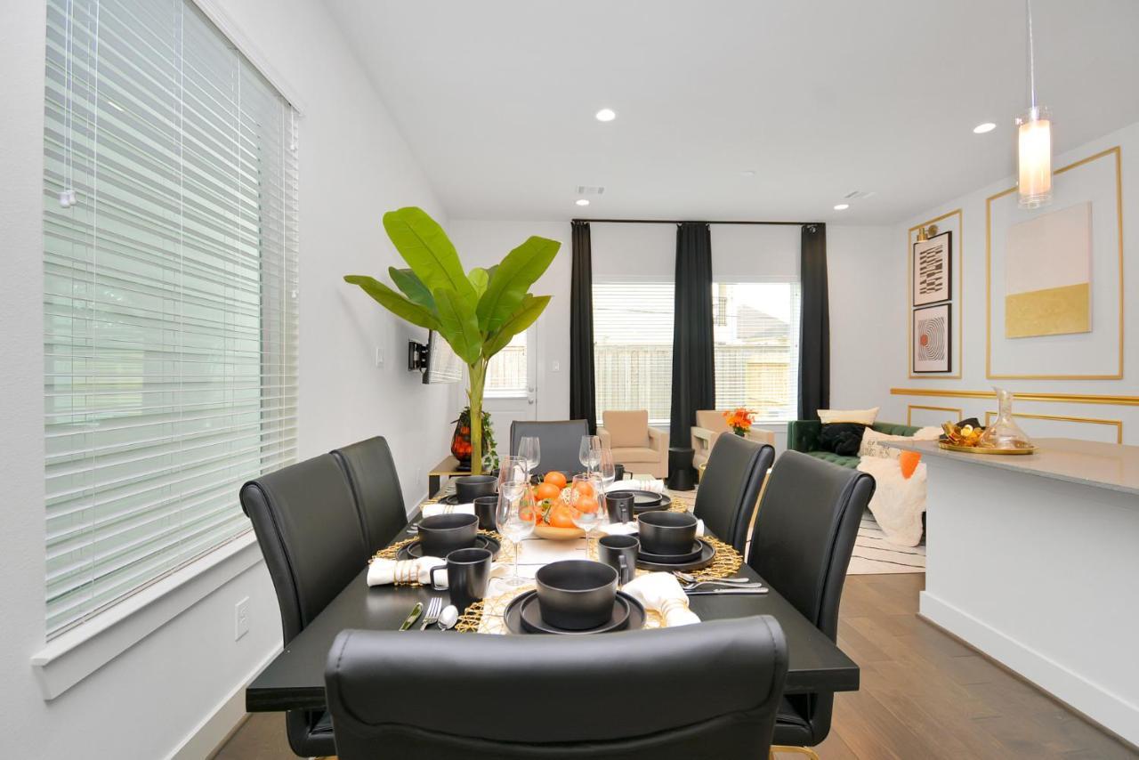 Emerald Palace - New, Modern 3Br Townhome Close To Downtown, Nrg, Med Ctr Houston Bagian luar foto